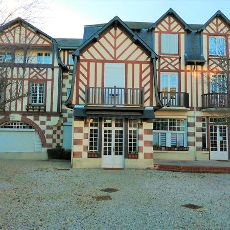 Le Petit Cabourg De La Cour Normande Studio Coeur De Ville -1 A 2 Personness Ngoại thất bức ảnh